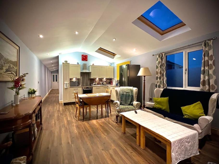 Countryside In The Town. Appartement Shrewsbury Buitenkant foto